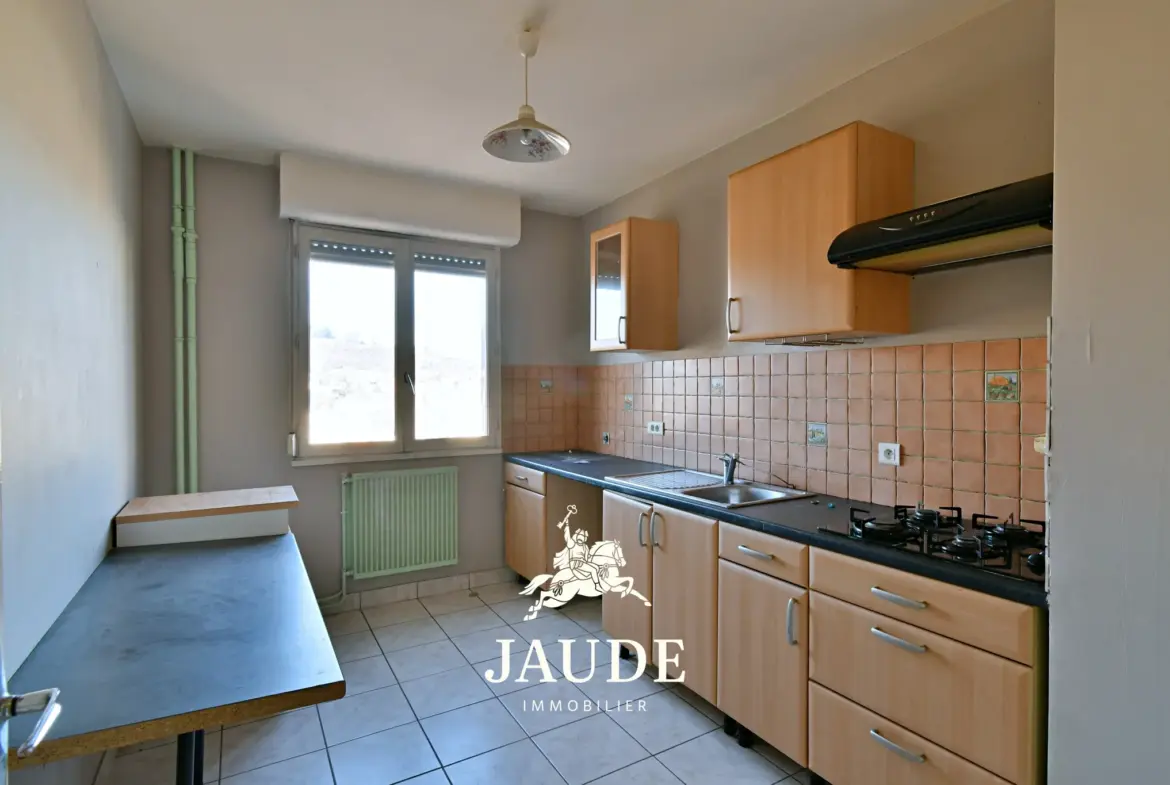 Vente Appartement F3 de 70 m² avec Parking à Clermont-Ferrand 