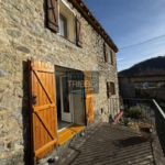 Maison de village à Le Tech avec terrasse et jardin