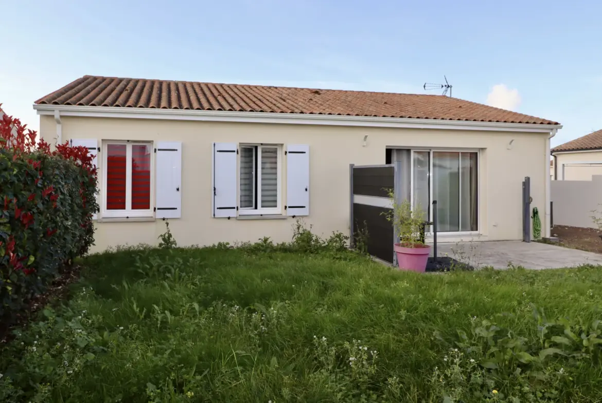 Maison récente à vendre à Semussac, Charente-Maritime 