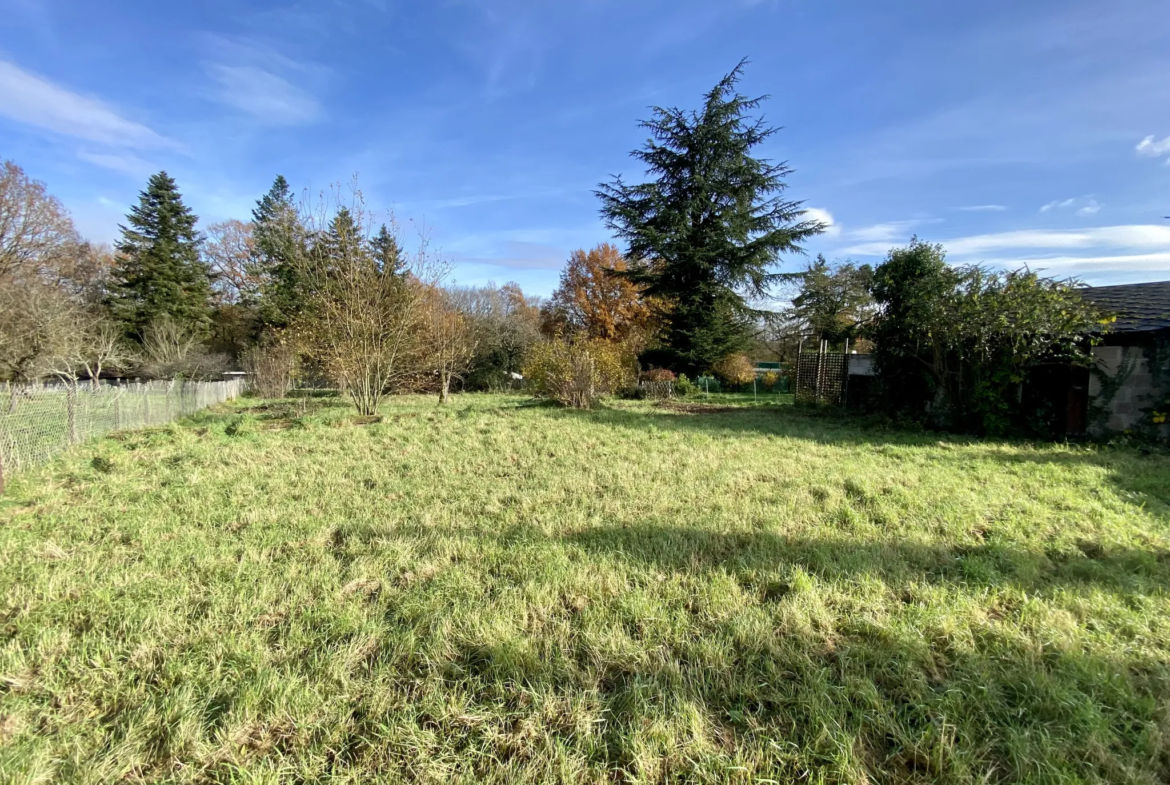 Maison de plain-pied rénovée avec grand jardin à La Machine 