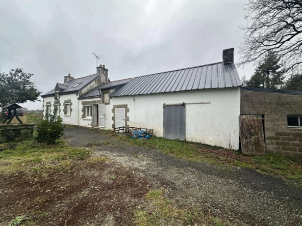 Maison de village rénovée à Guenin, proche de Baud