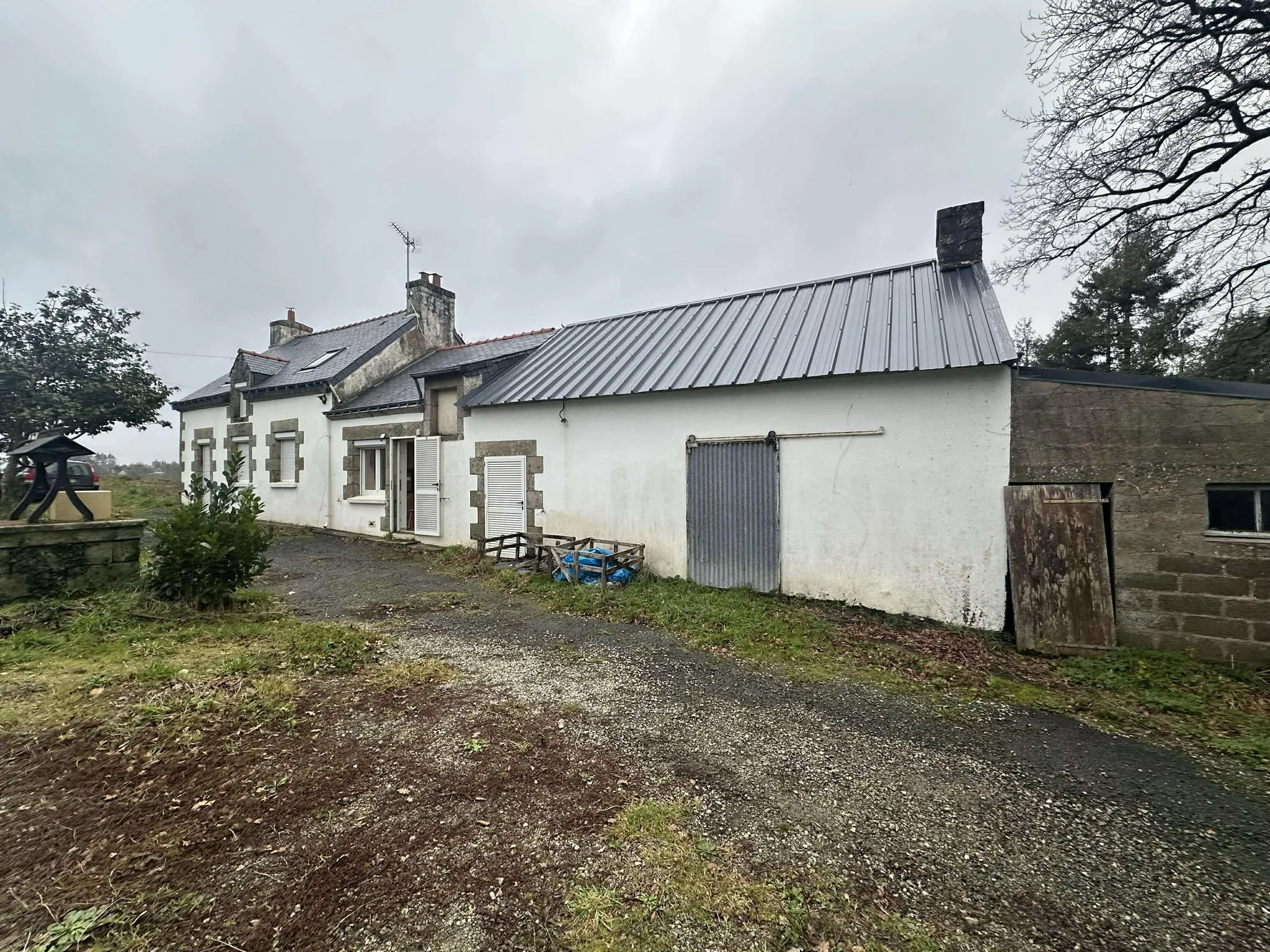 Maison de village rénovée à Guenin, proche de Baud 