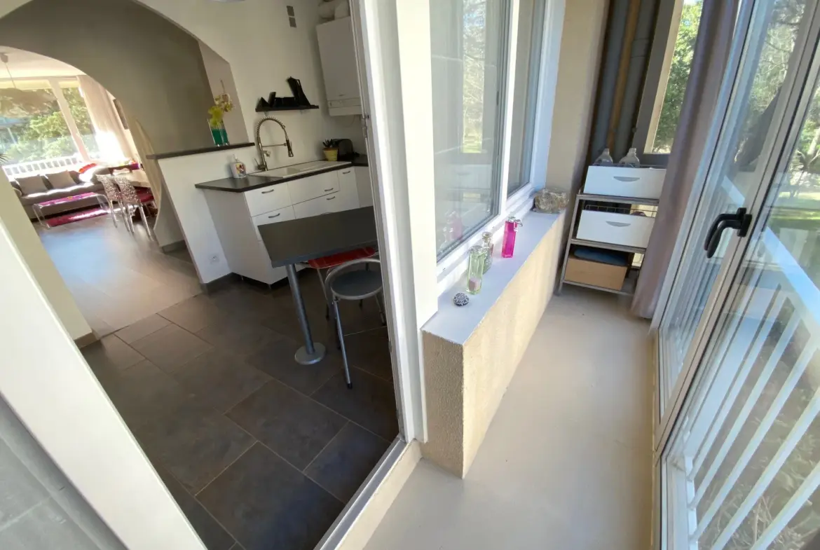 À vendre : Appartement 5 pièces 99 m² à Nîmes avec terrasse 