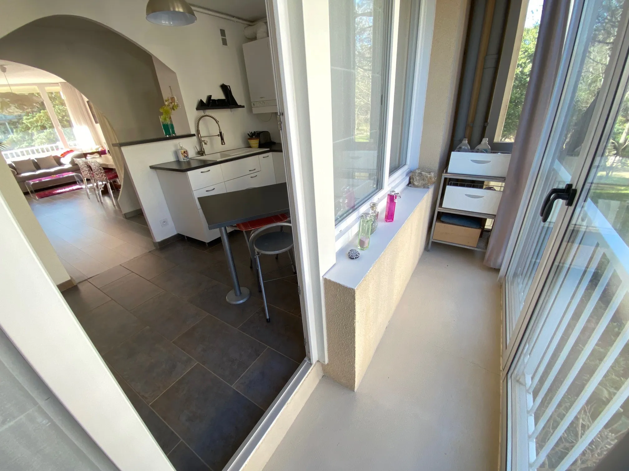 À vendre : Appartement 5 pièces 99 m² à Nîmes avec terrasse 