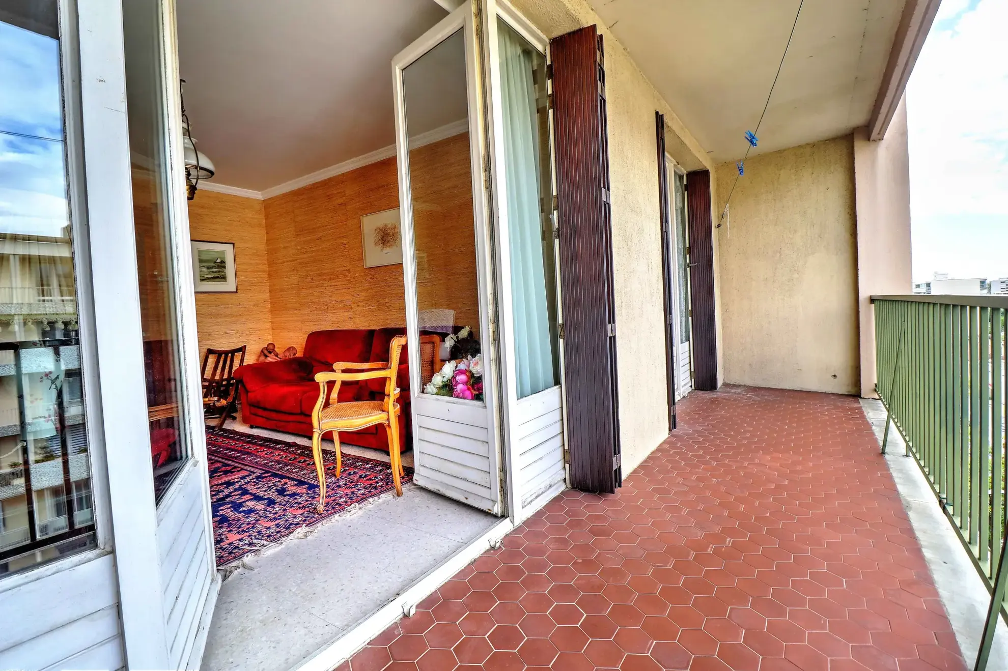 Appartement spacieux à Valence avec Balcon et Garage 