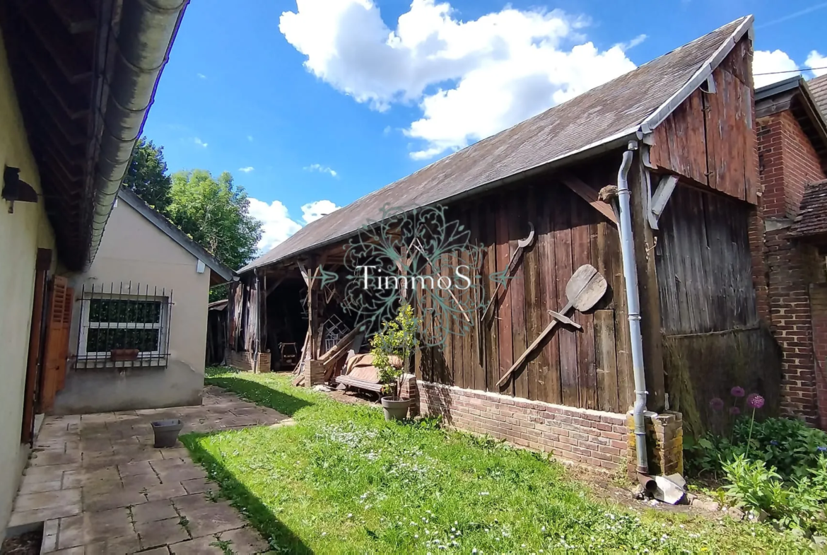 Charmante maison ancienne à Chambly avec parc de 2238 m² 