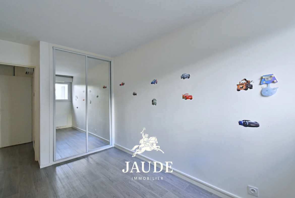 Appartement F5 de 112 m2 à vendre à Clermont-Ferrand, proche de la Place de Jaude 