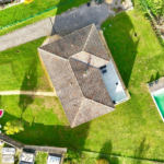 Maison contemporaine avec piscine chauffée à Massoules