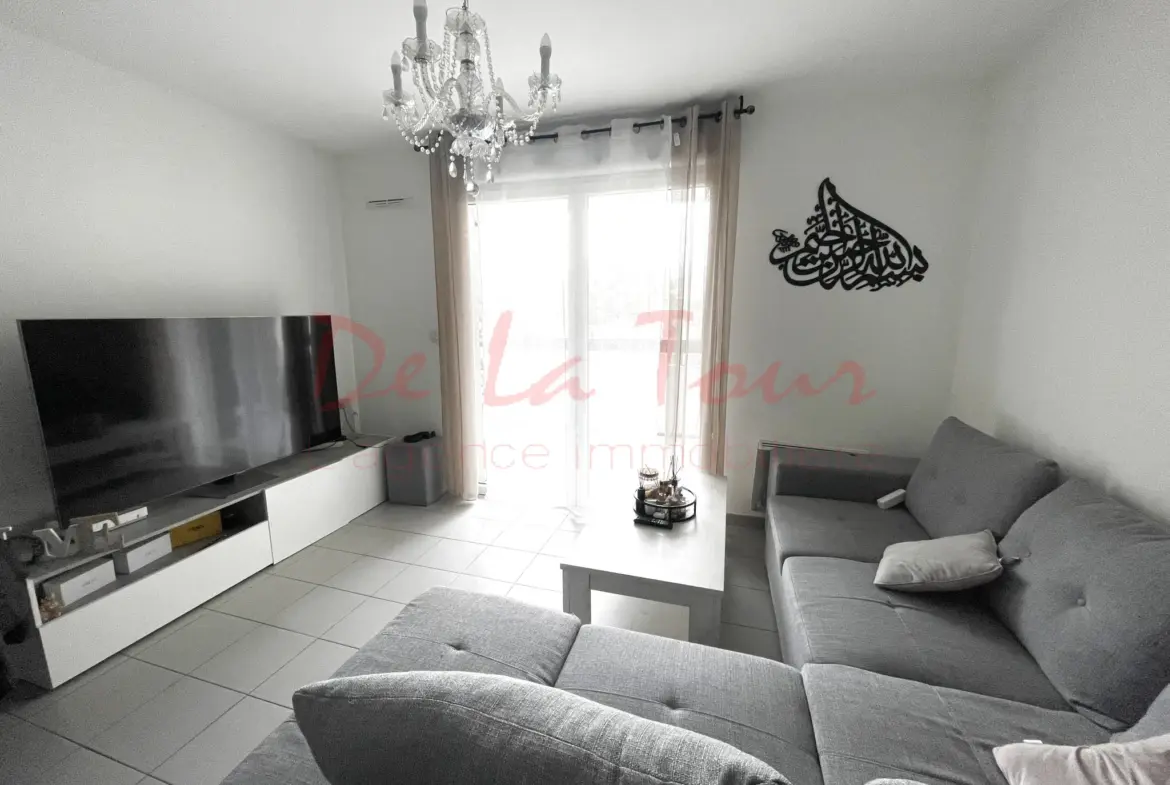 À vendre : Appartement T2 à Marseille 13014 avec terrasse et parking 