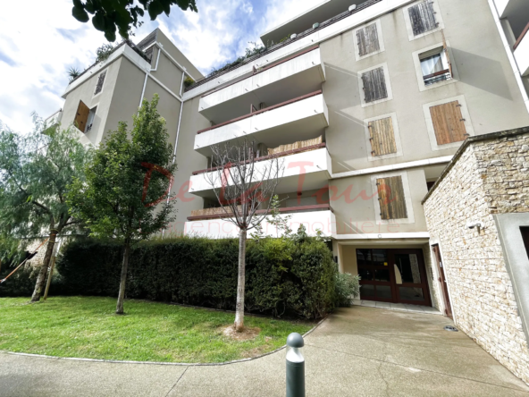 À vendre : Appartement T2 à Marseille 13014 avec terrasse et parking