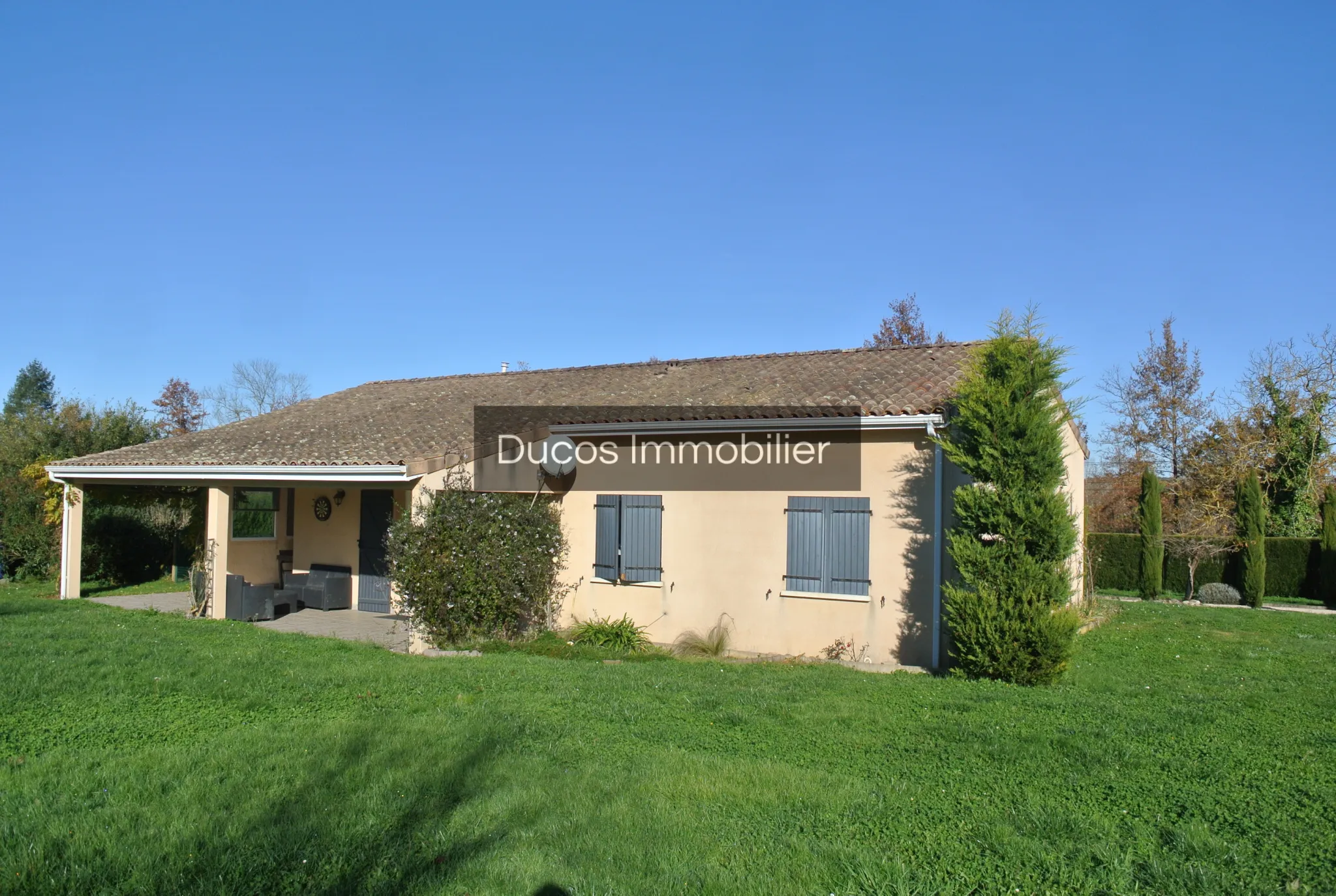 Maison charmante de plain-pied proche de Duras à vendre 