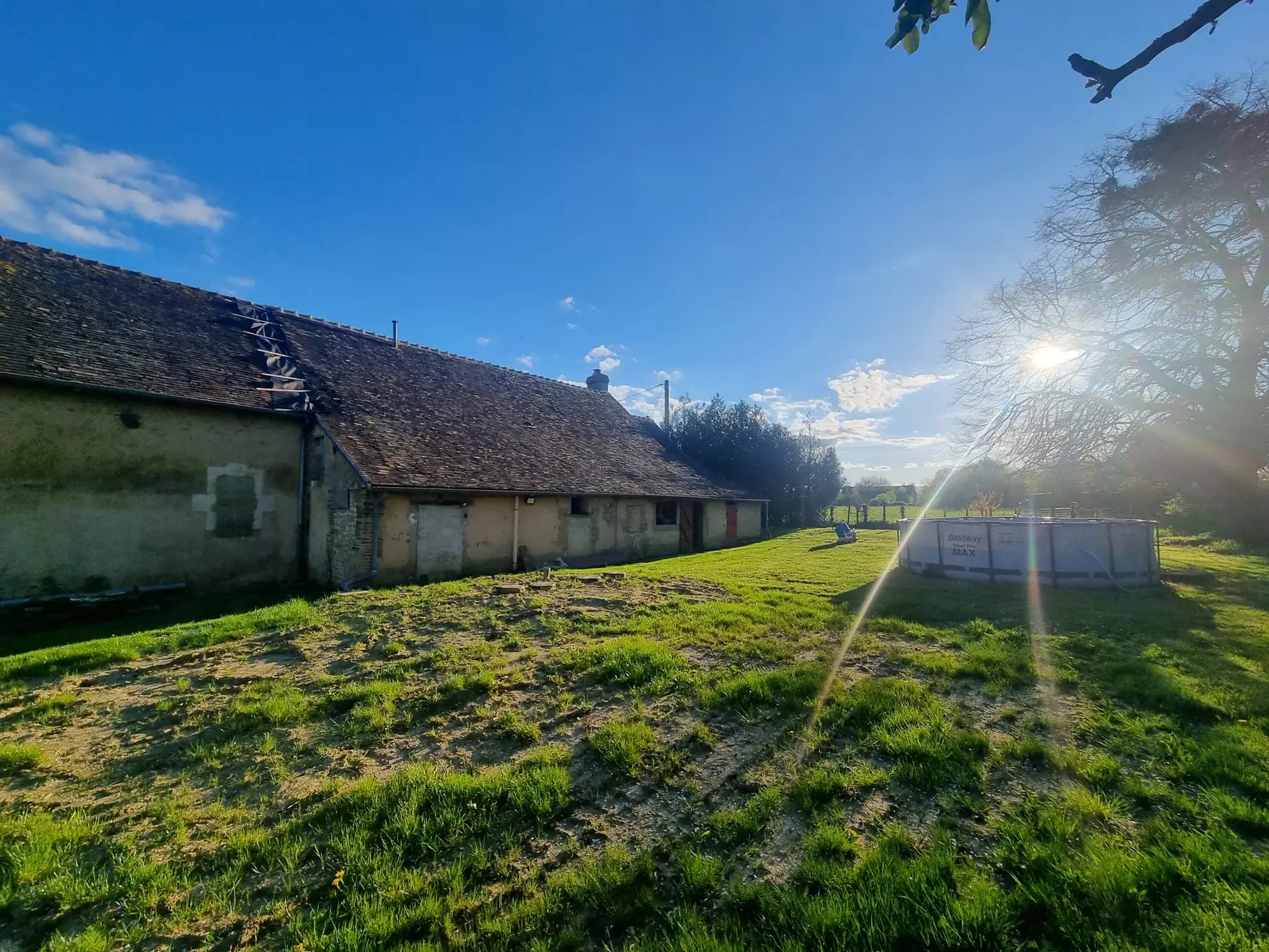 Longère à vendre secteur Mêle-sur-Sarthe avec jardin 