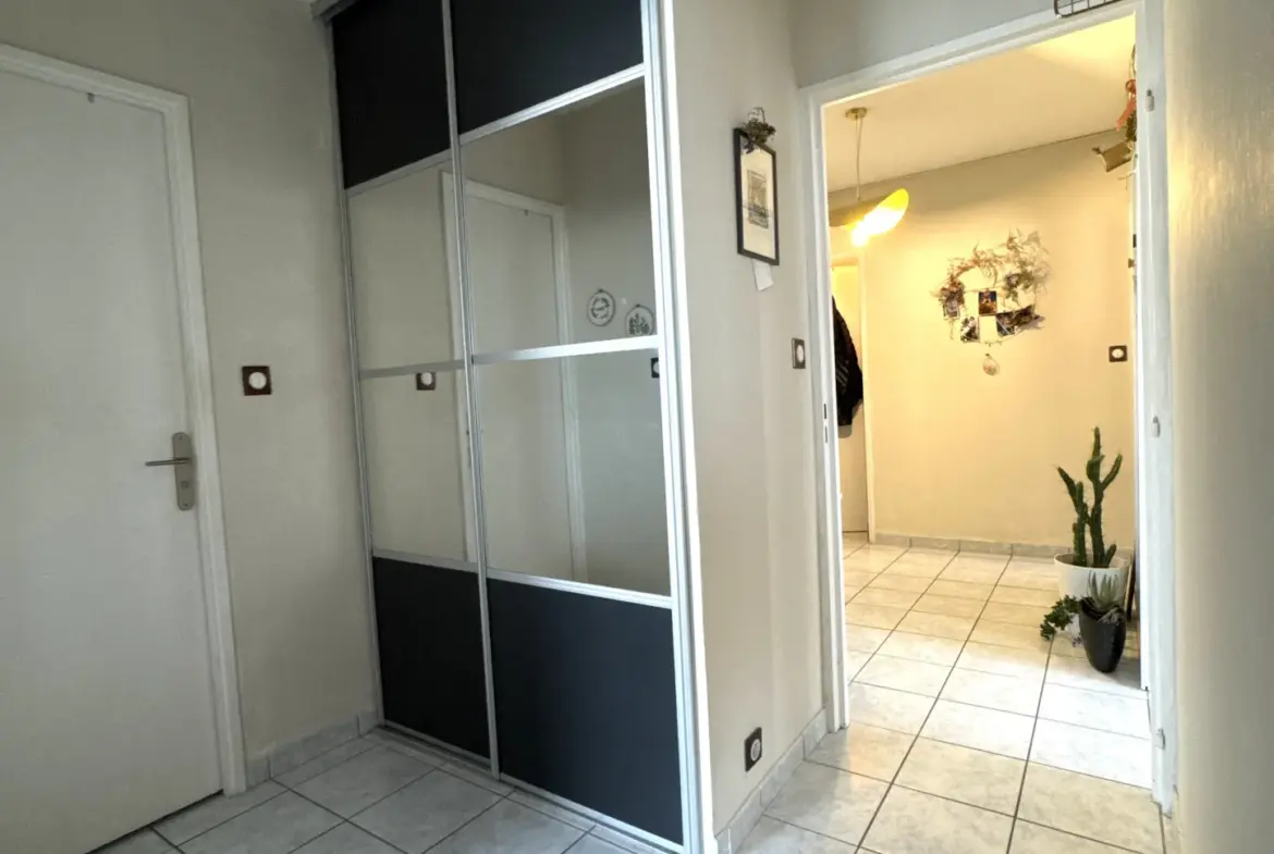 Appartement F4 avec balcon à Villeboeuf le Haut, Saint-Étienne 