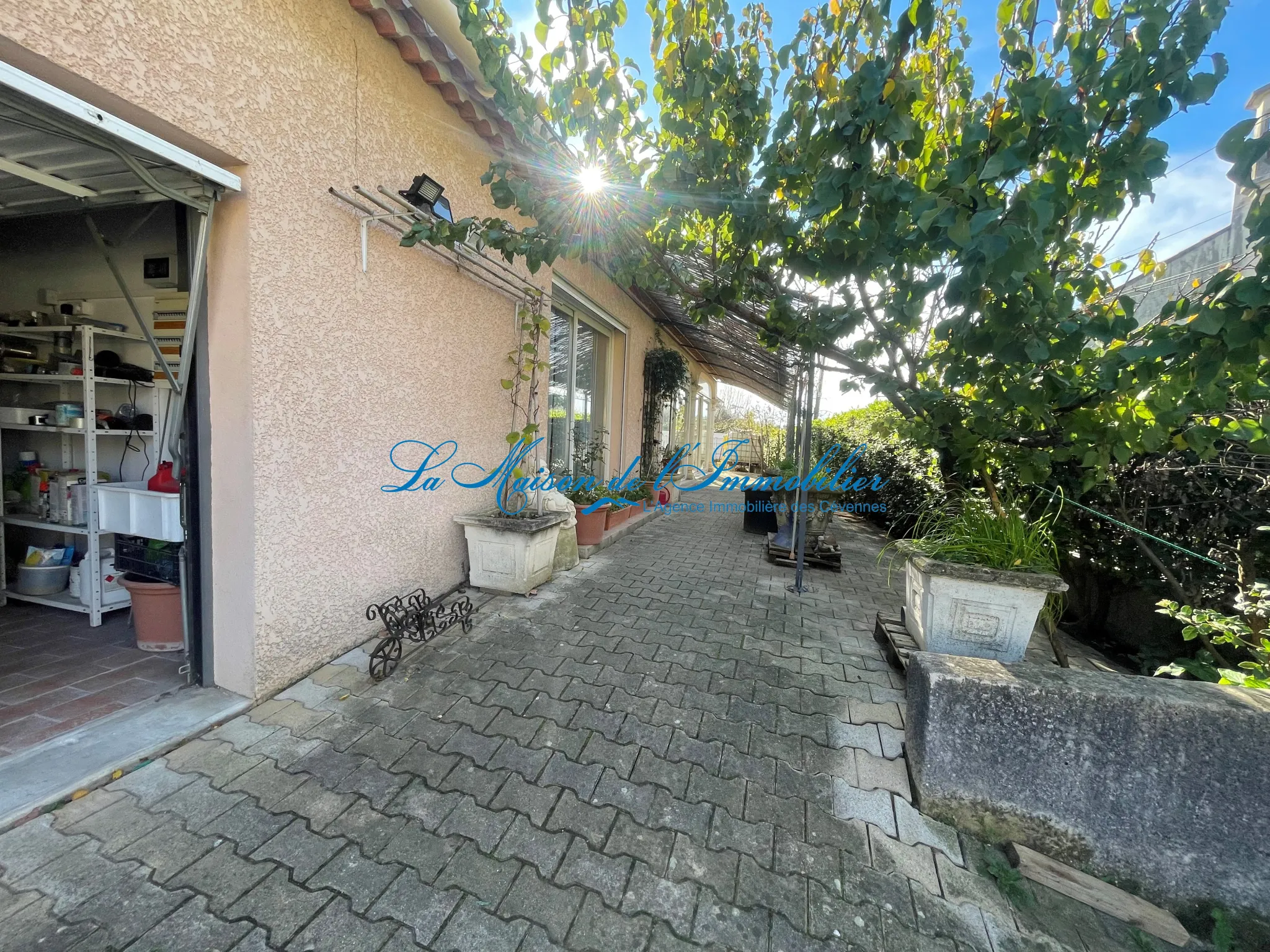 Villa de 2002 à Ribaute les Tavernes, 4 pièces, terrain de 610 m² 