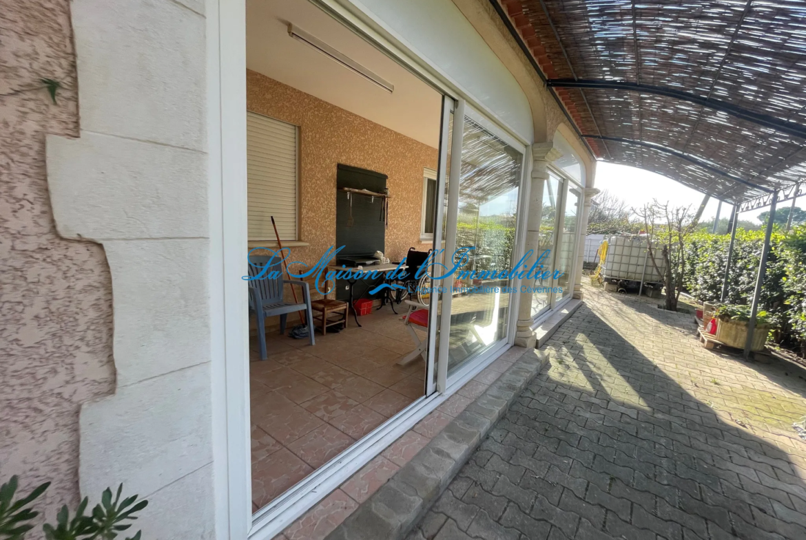 Villa de 2002 à Ribaute les Tavernes, 4 pièces, terrain de 610 m² 