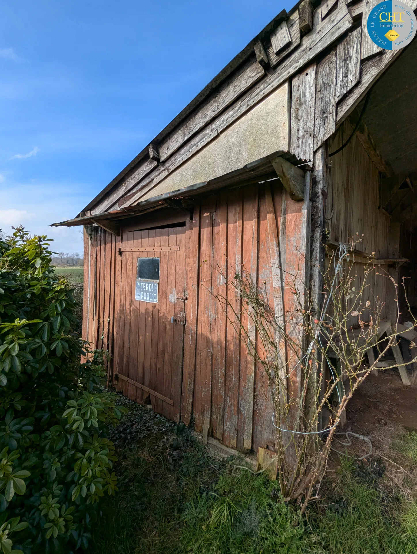 Longère en pierres avec 5 chambres à Maxent, en campagne 