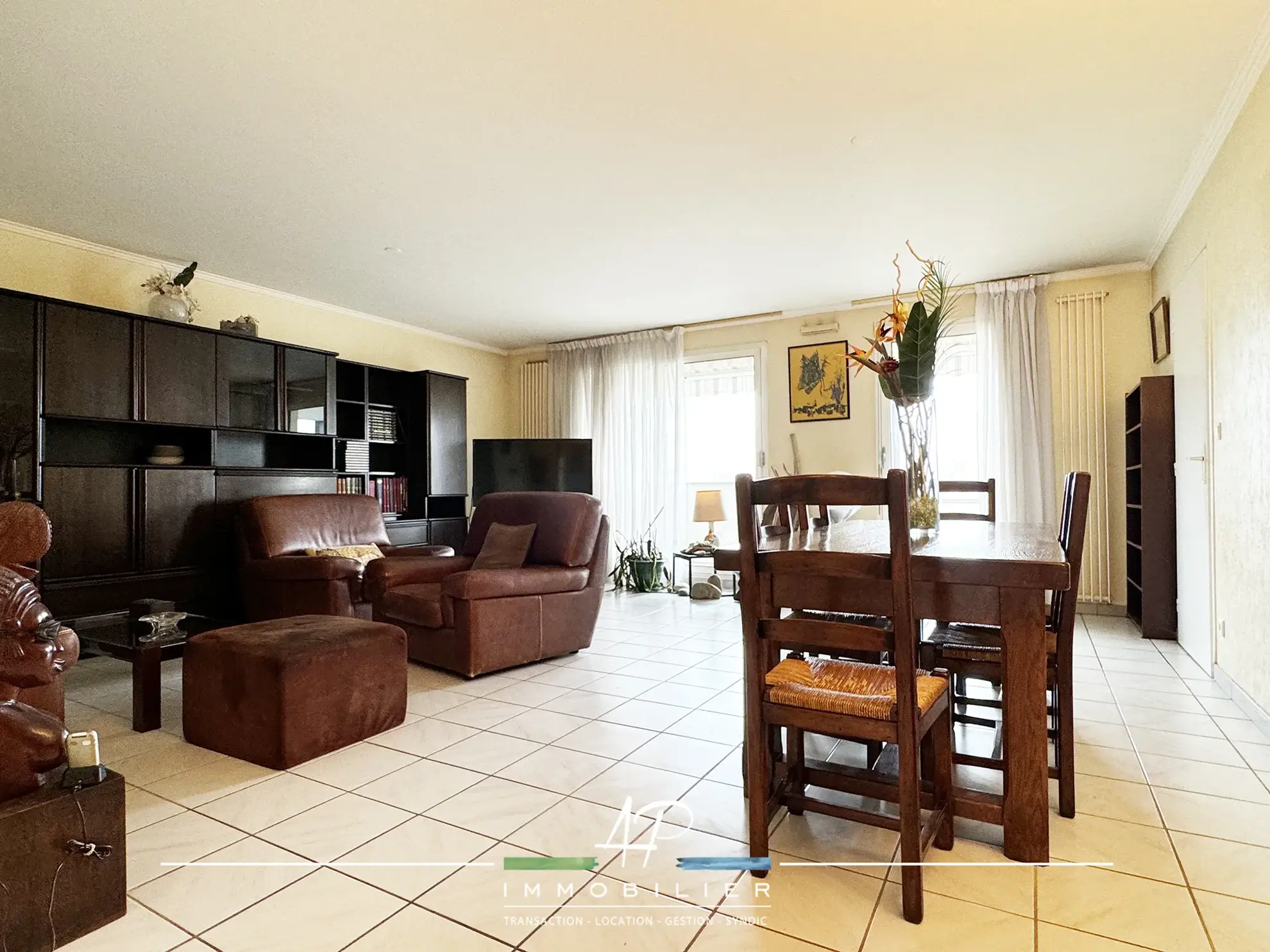 Appartement spacieux avec terrasse dans résidence de standing à Fontaine les Dijon 