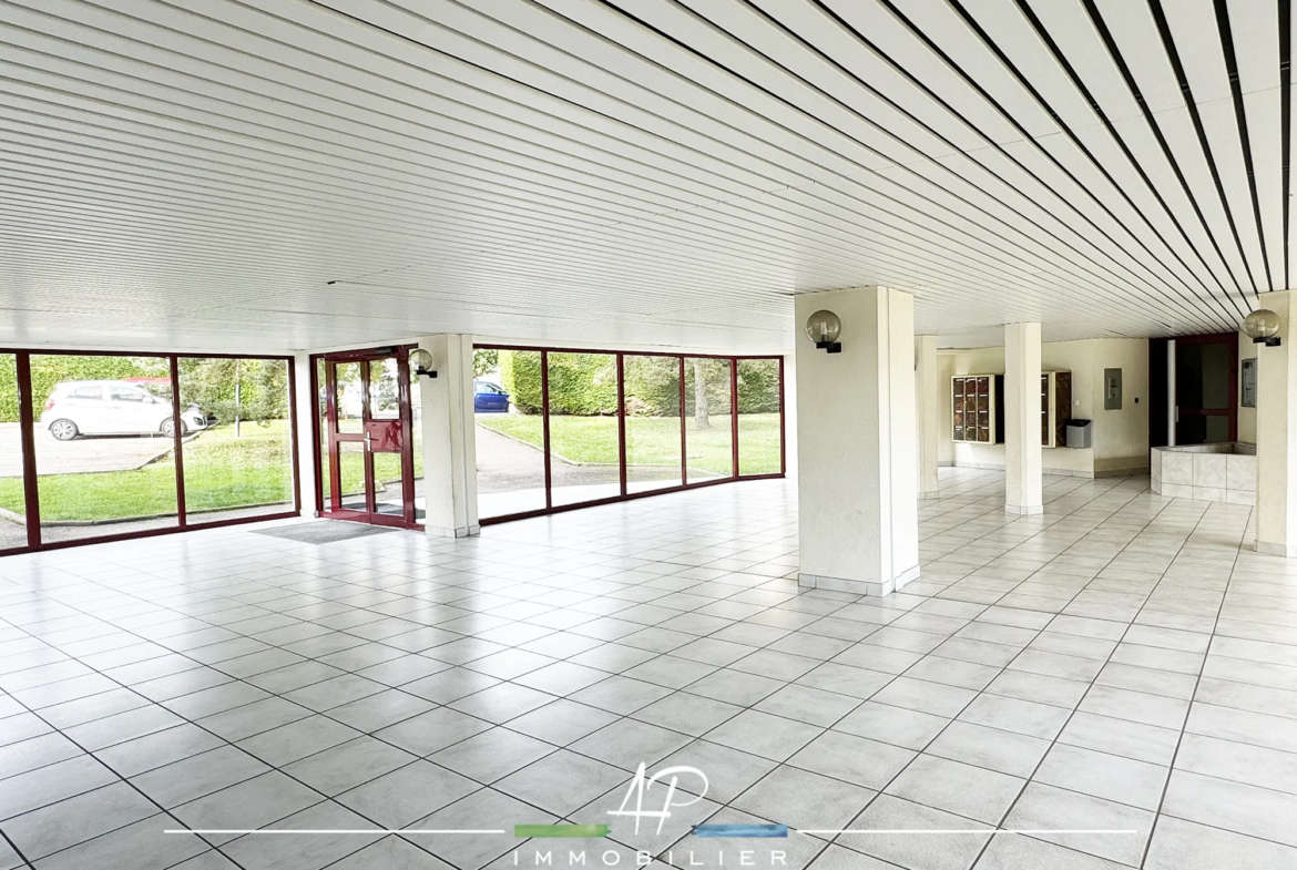 Appartement spacieux avec terrasse dans résidence de standing à Fontaine les Dijon 