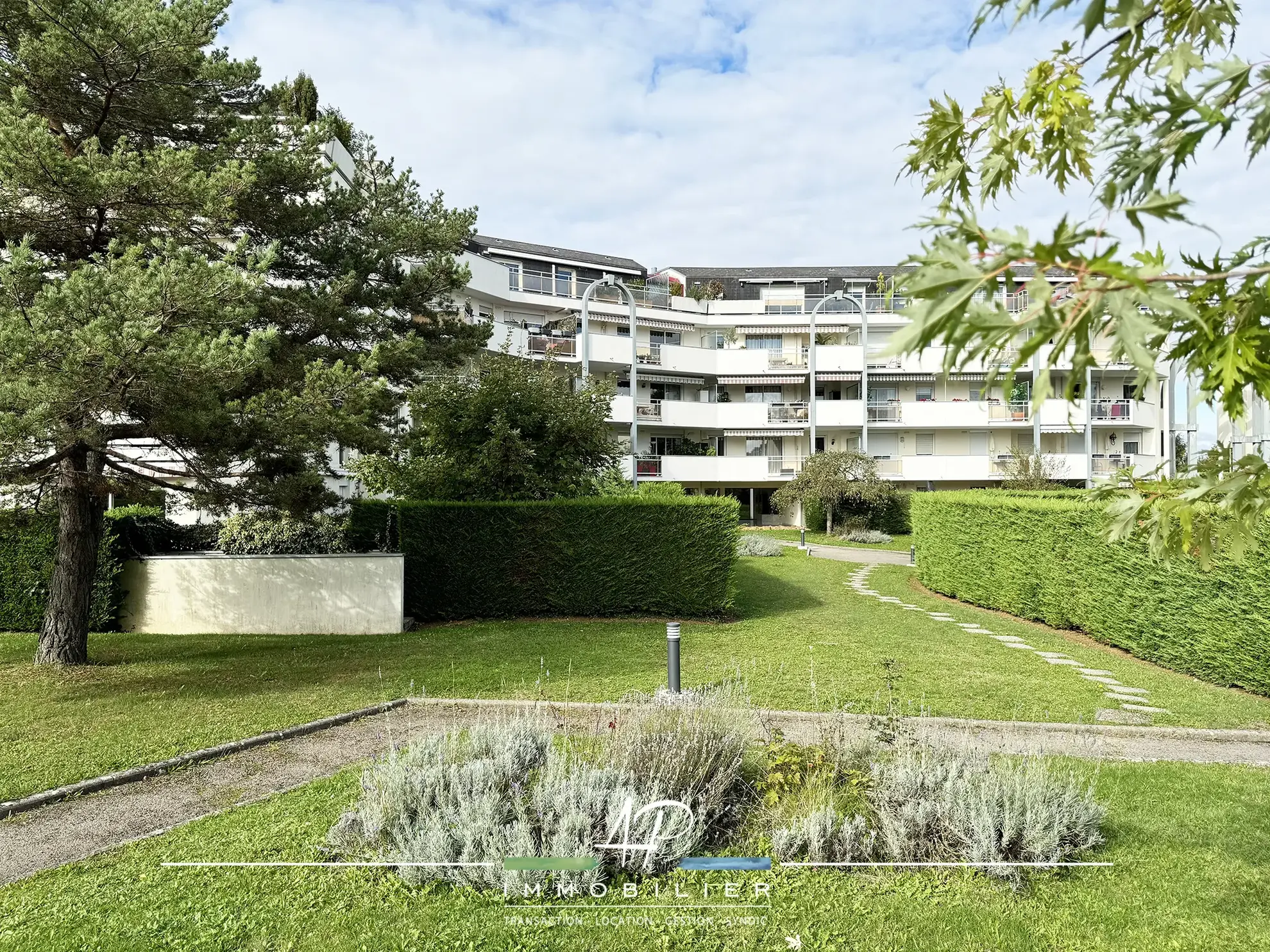 Vente d'un spacieux appartement avec terrasse à Fontaine les Dijon 