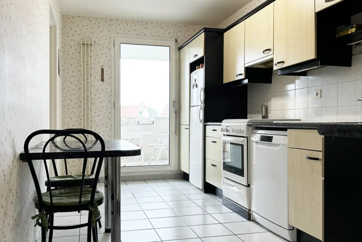 Appartement spacieux avec terrasse dans résidence de standing à Fontaine les Dijon 