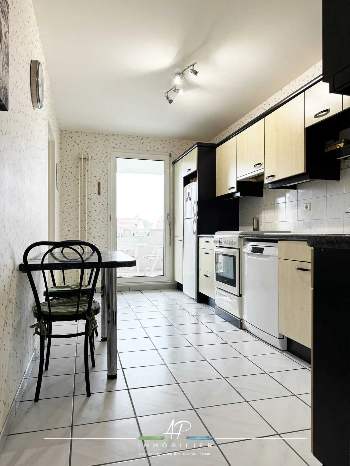 Appartement spacieux avec terrasse dans résidence de standing à Fontaine les Dijon 