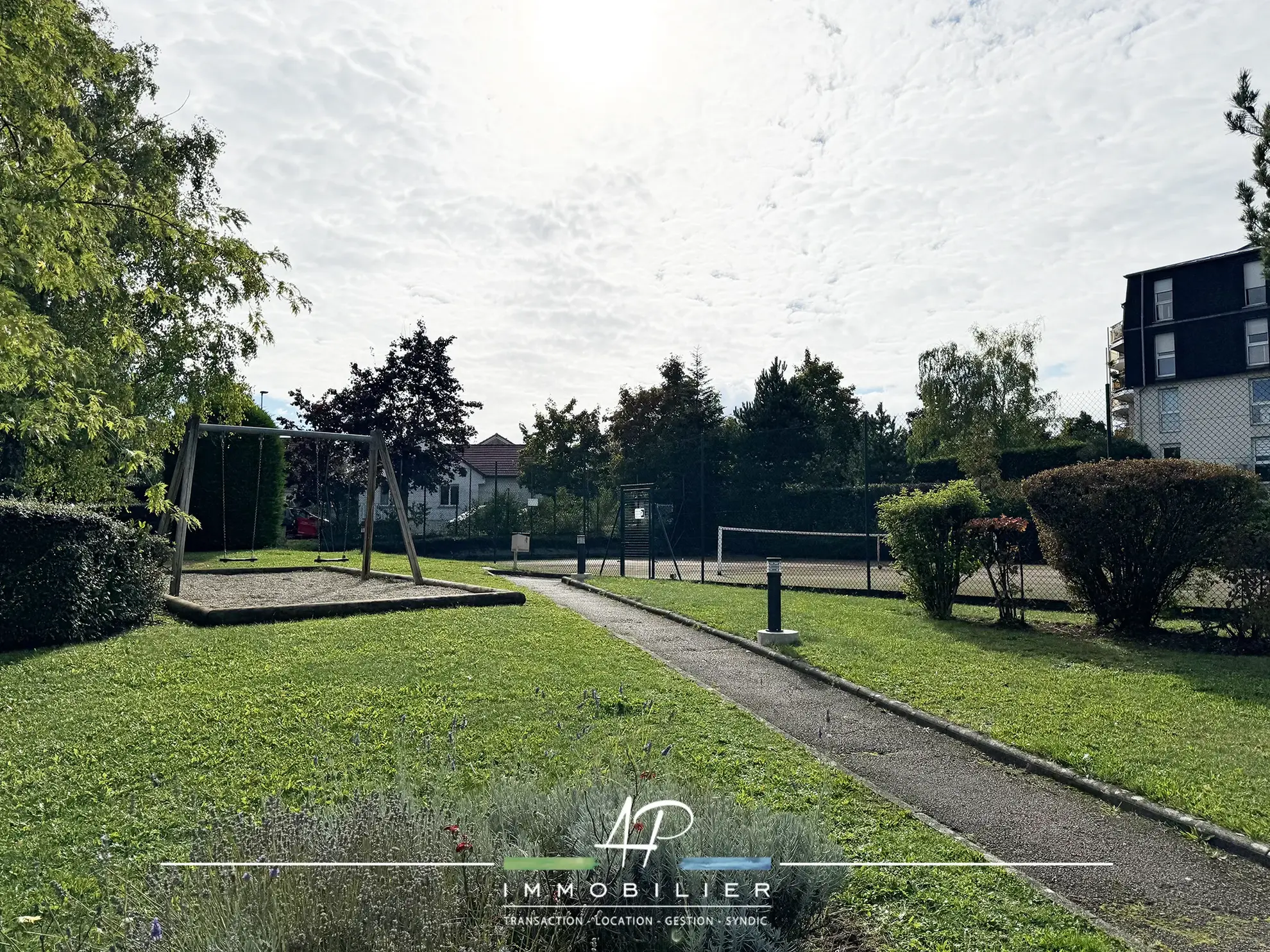 Appartement spacieux avec terrasse dans résidence de standing à Fontaine les Dijon 