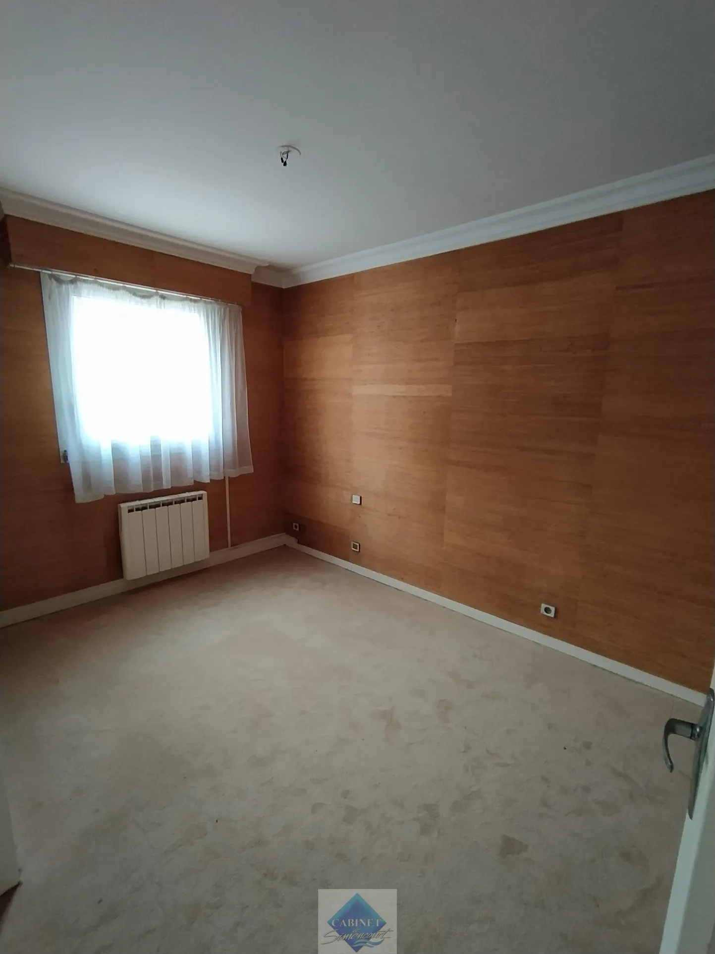 Bel appartement avec garage à vendre près du centre-ville d'Eu 