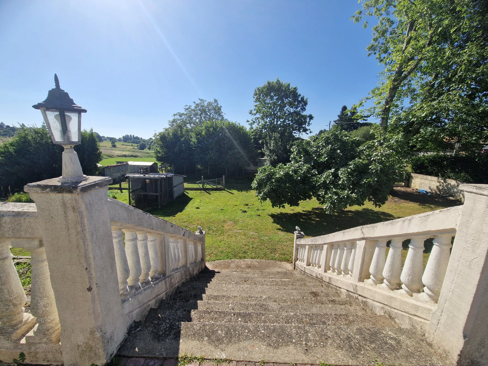 Maison de style Arcachonnaise à Bazas - 120 m² avec jardin et garage 