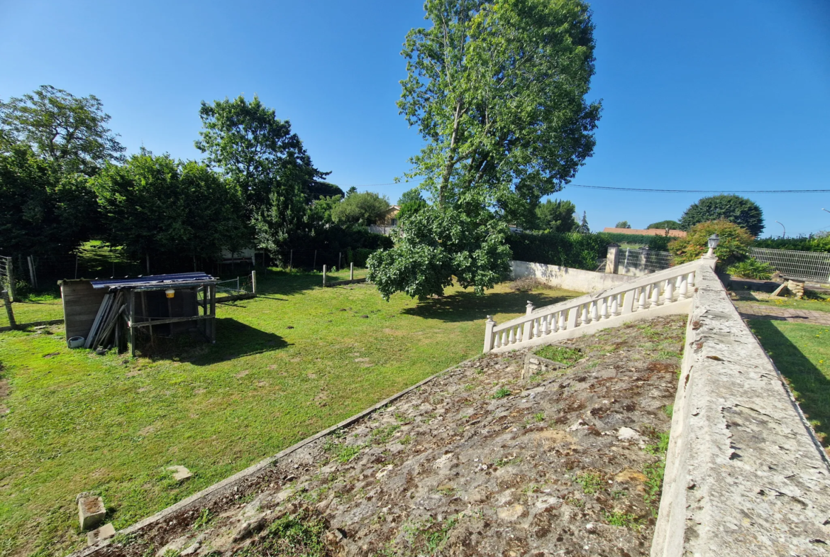 Maison de style Arcachonnaise à Bazas - 120 m² avec jardin et garage 