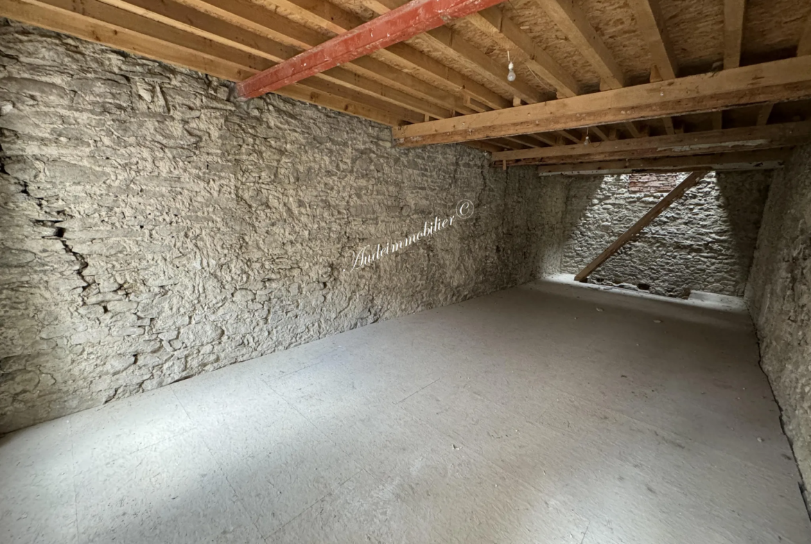 Maison en pierre à rénover à Limoux - 120 m² 