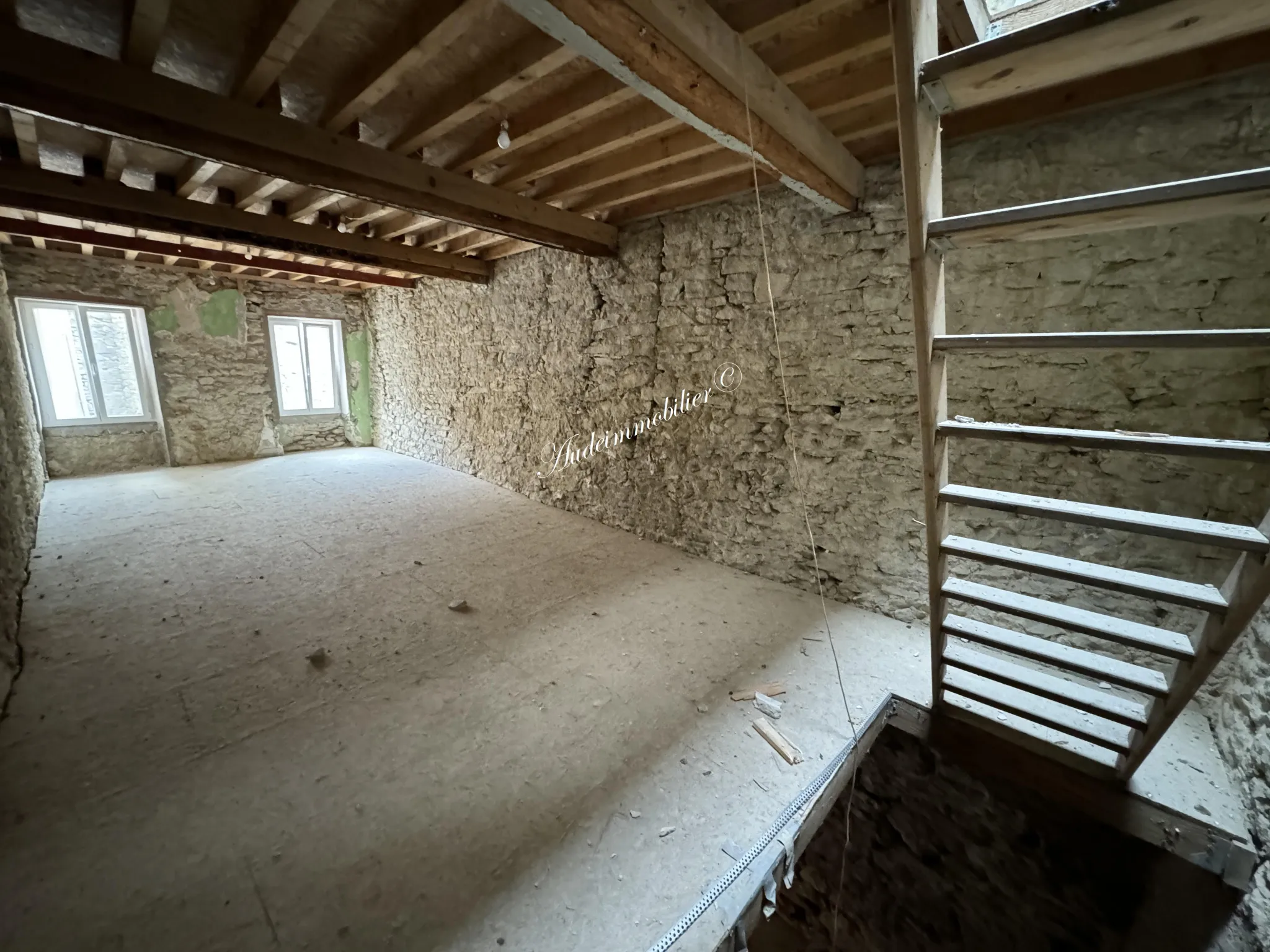 Maison en pierre à rénover à Limoux - 120 m² 