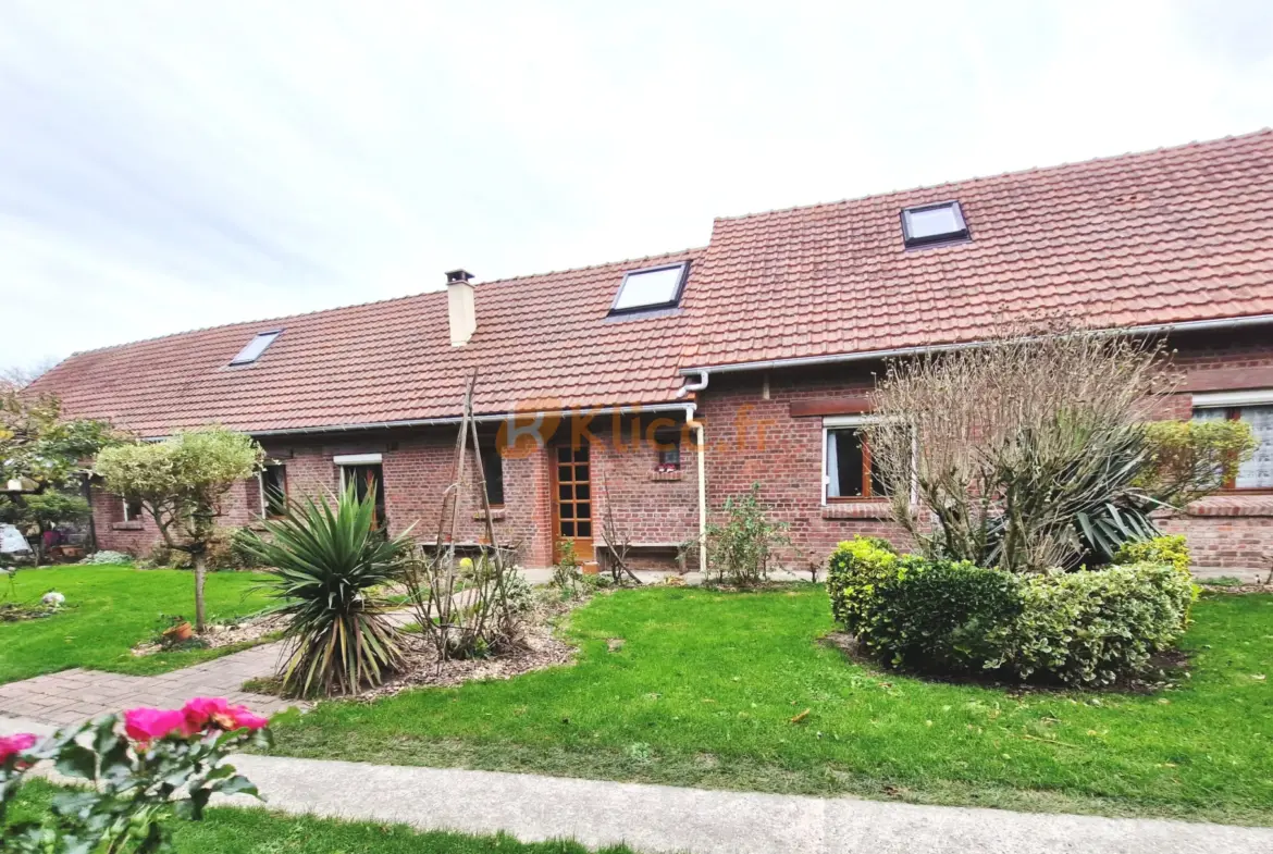 Jolie maison de village rénovée avec jardin près de la plage 