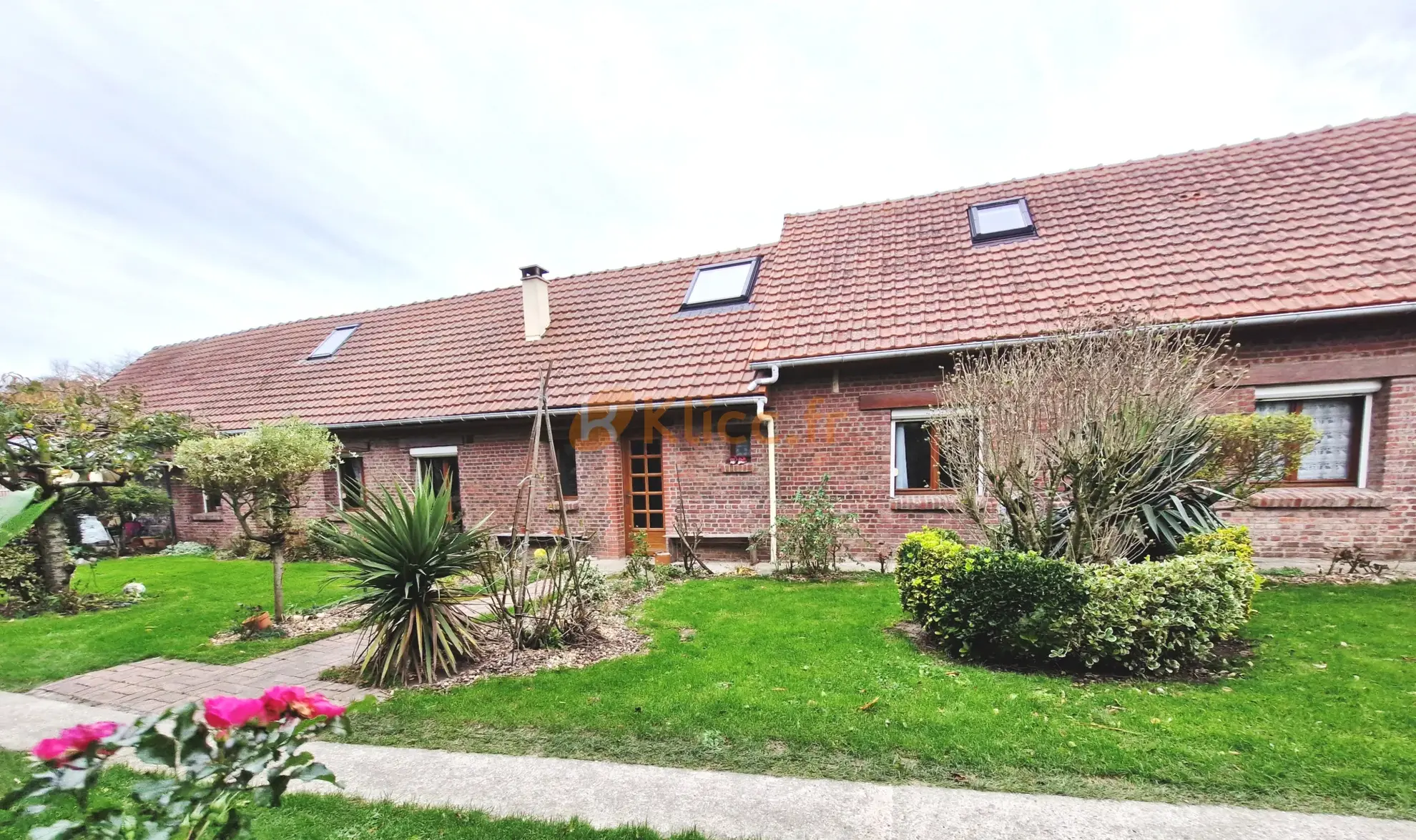 Jolie maison de village rénovée avec jardin près de la plage 