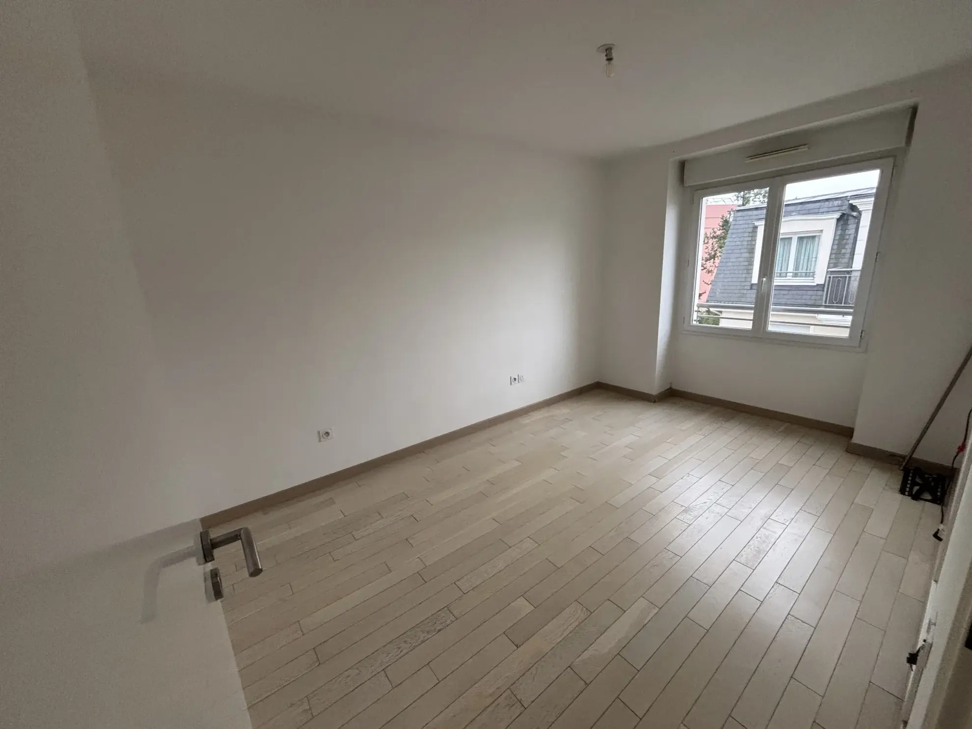 À vendre : Appartement T2 avec balcon à Ste Geneviève des Bois 