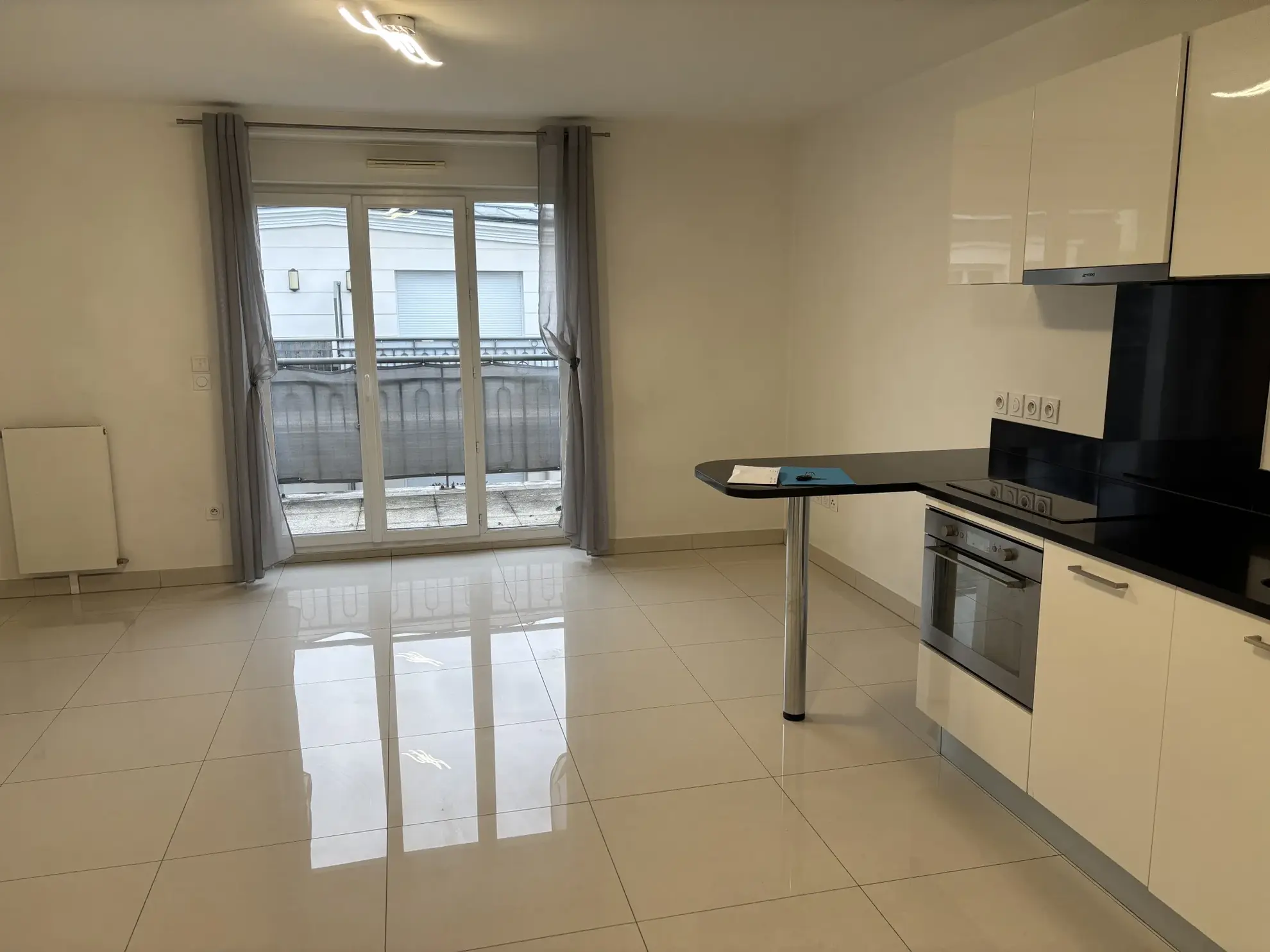 À vendre : Appartement T2 avec balcon à Ste Geneviève des Bois 