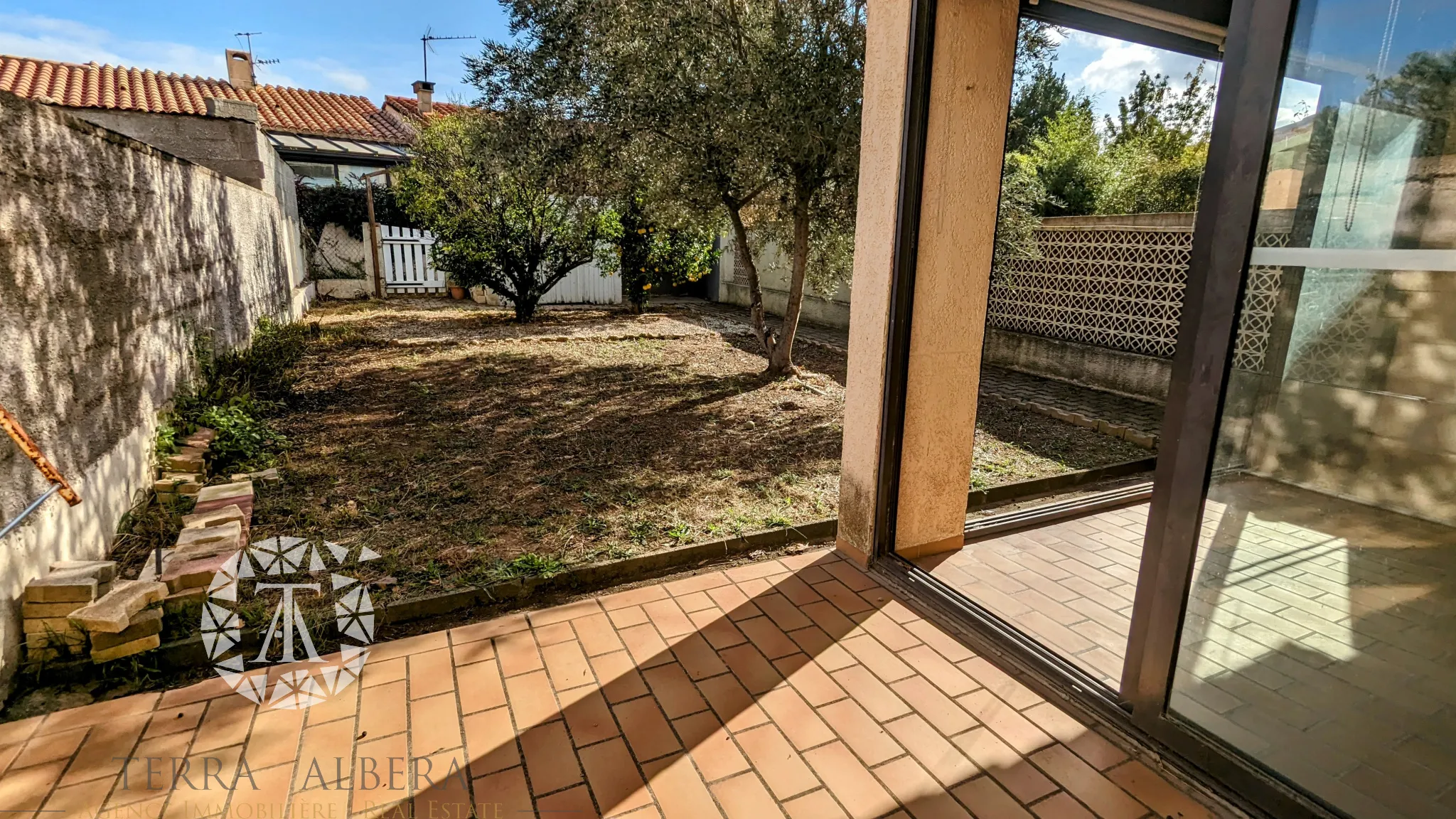 Maison à vendre à Saint-André, secteur calme proche des commerces 