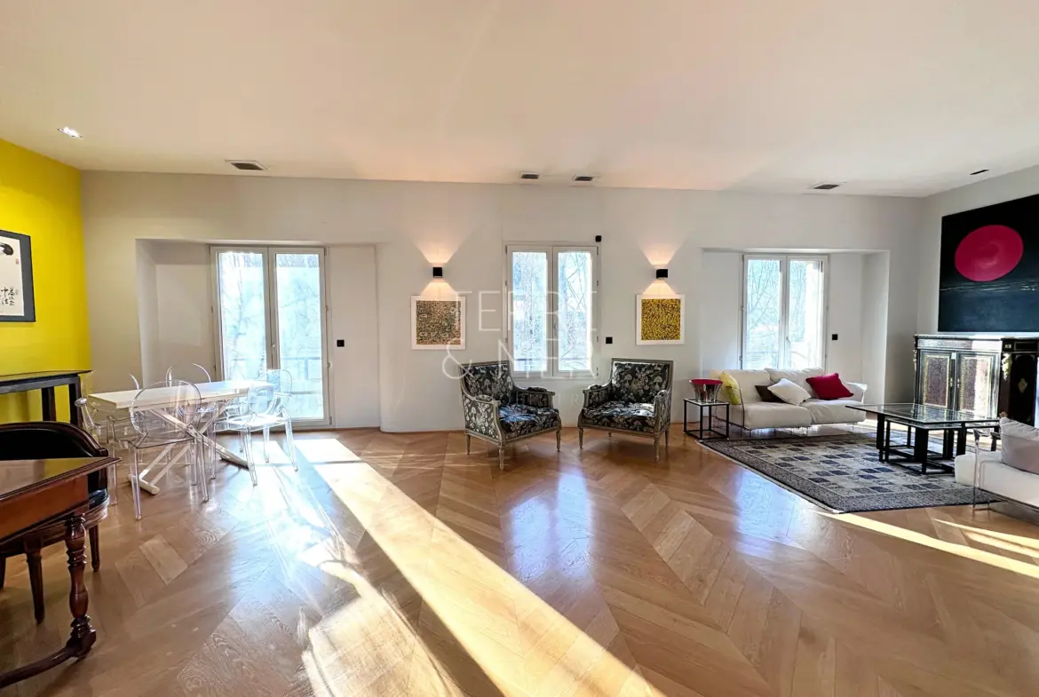 Vente d'un appartement rénové 3 pièces avec terrasse à Perpignan 