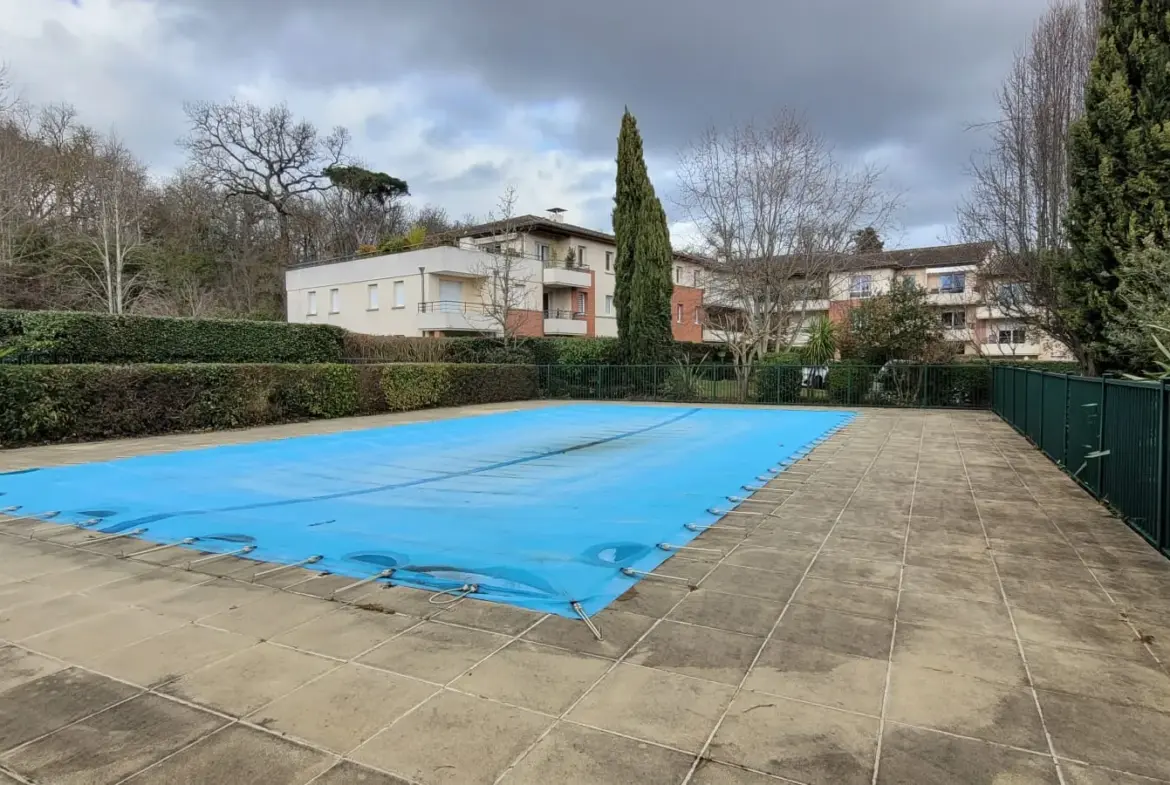 Appartement T3 rénové avec terrasse à Tournefeuille 