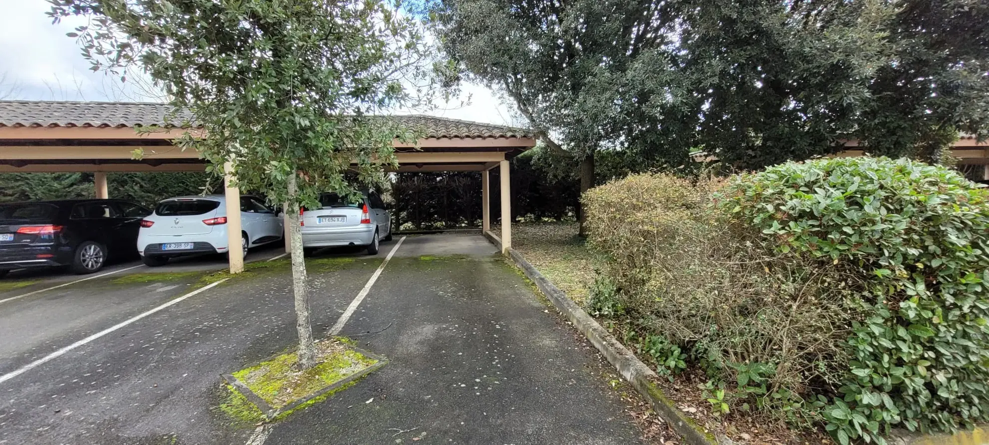 Appartement T3 rénové avec terrasse à Tournefeuille 