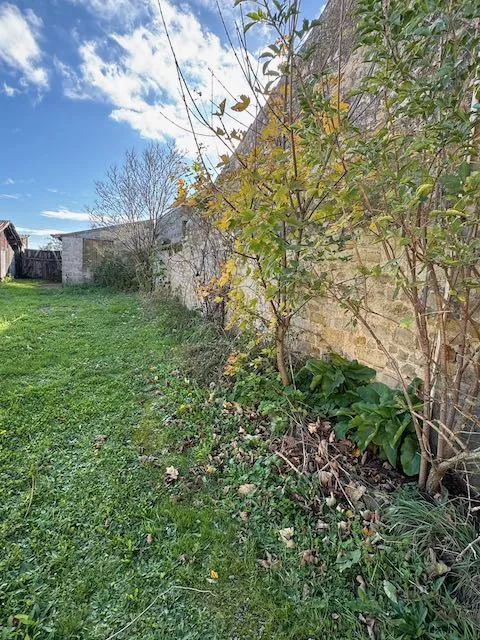 Terrain à bâtir à Sainte-Hermine - 272 m² 