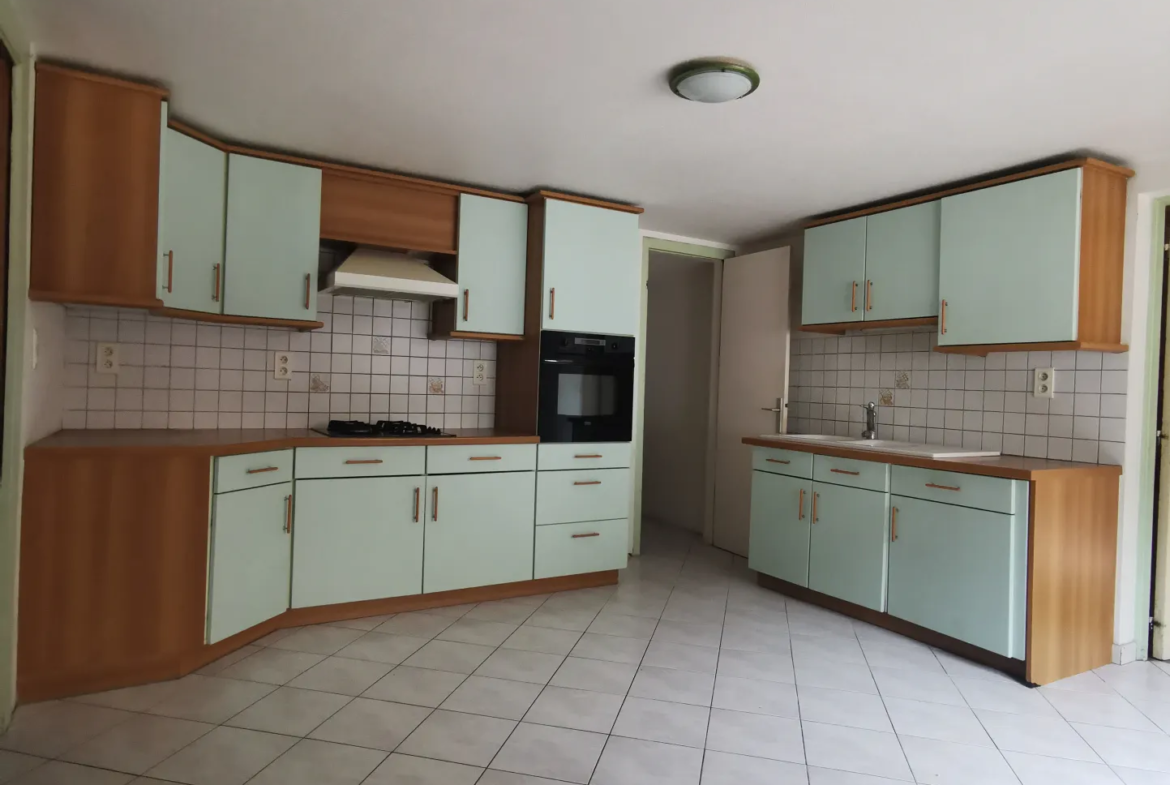 Maison familiale à vendre à Frotey-les-Vesoul - 4 chambres 