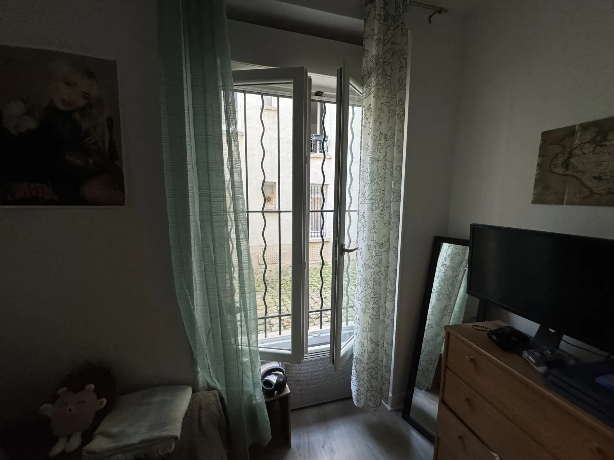 Studio occupé à vendre proche du parc de Choisy à Paris 