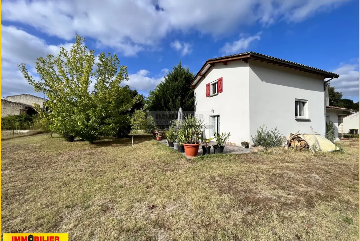 Maison Familiale à Landiras avec grand terrain 