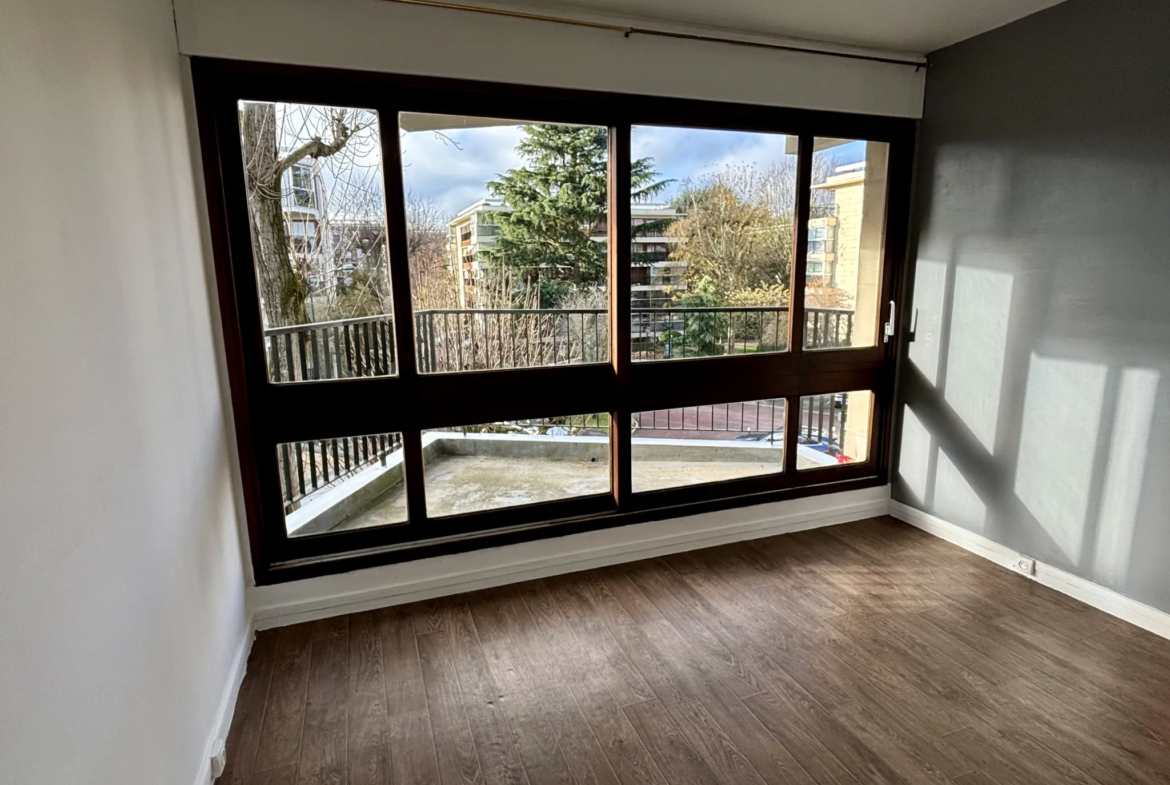 À vendre : Appartement lumineux à Le Chesnay-Rocquencourt 