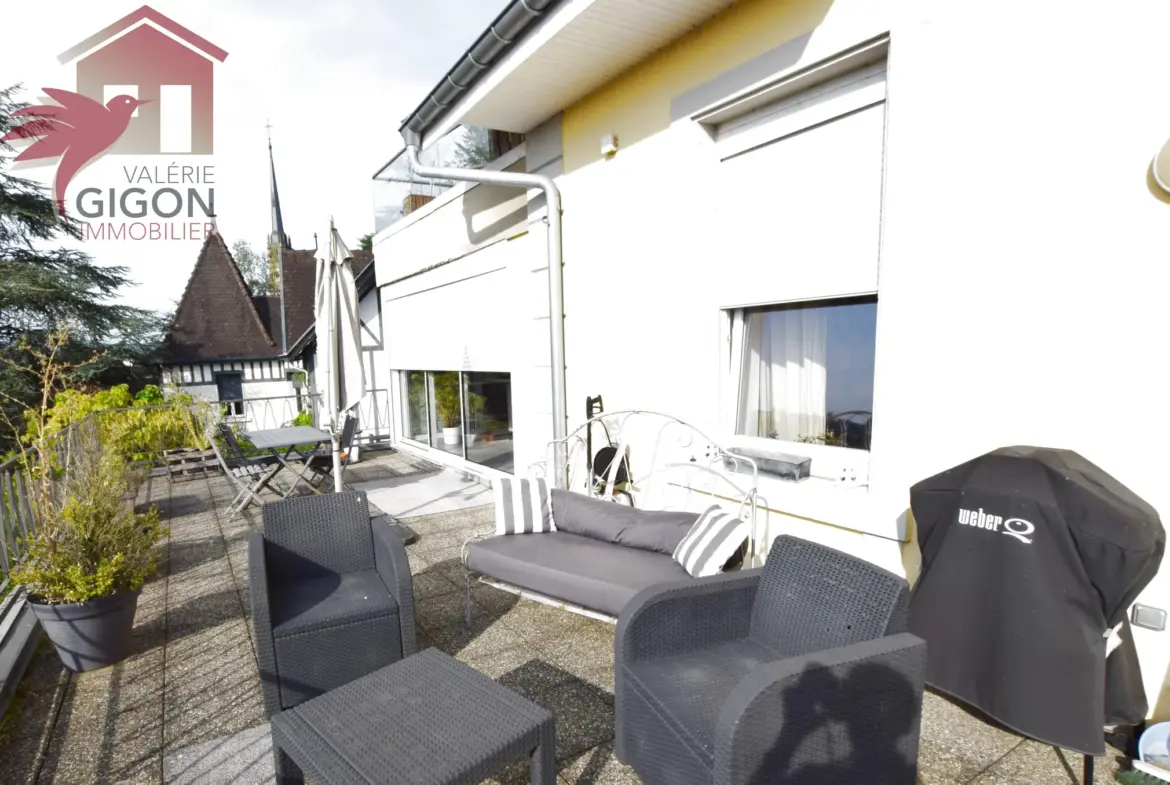 Superbe appartement contemporain à Montbéliard avec terrasse et jardin 