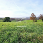 Beau terrain à Mansac avec vue dégagée