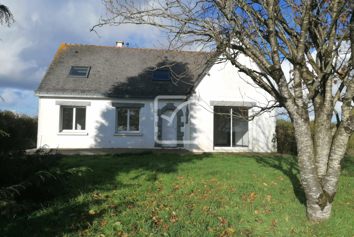 Maison Néo-Bretonne de 128 m² à Augan avec Jardin 