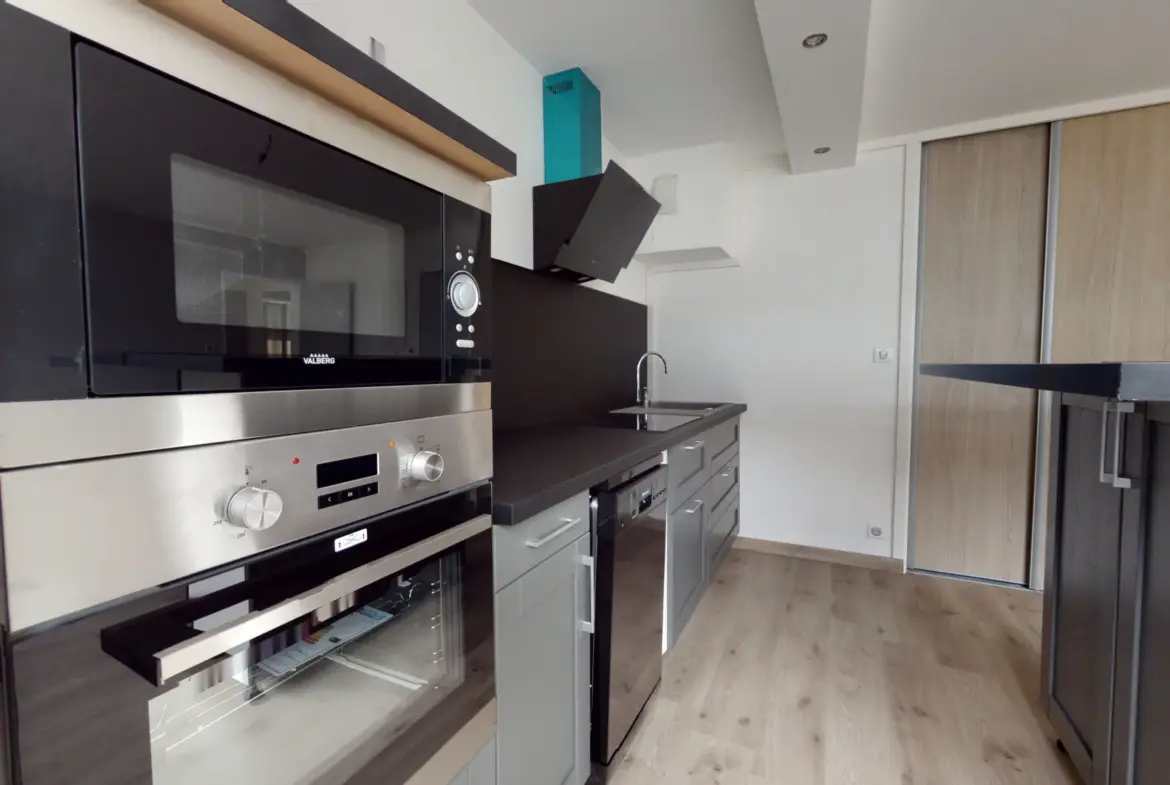 Appartement T2 rénové à vendre - Halles centrales à Dijon 