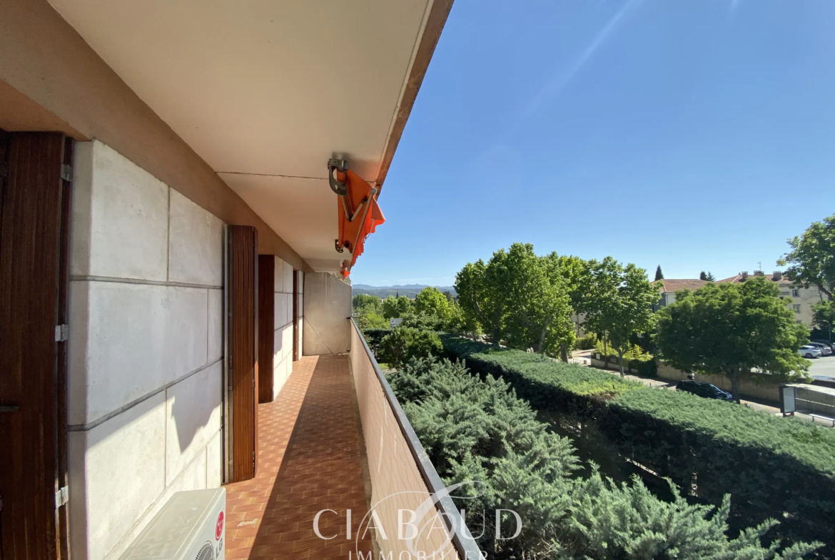 Appartement T2 44,65 m² avec balcon et cave à Aix-en-Provence 