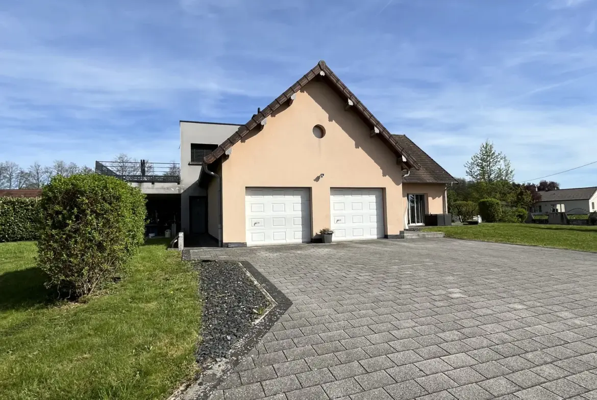 Superbe maison de 234 m² à Magny-Vernois avec 5 chambres et double garage 